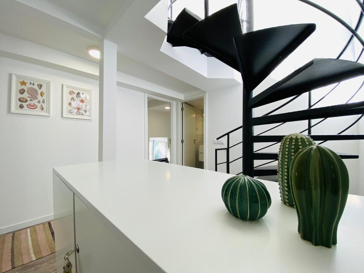 Tia Anica House I - Apartment With Terrace In Central Fuseta Beach Village Exterior photo